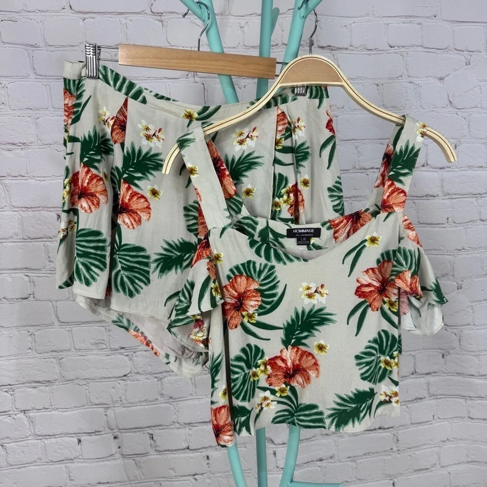 Hommage Los Angeles Floral Two Piece Set size L Tropical Crop Top Resortwear